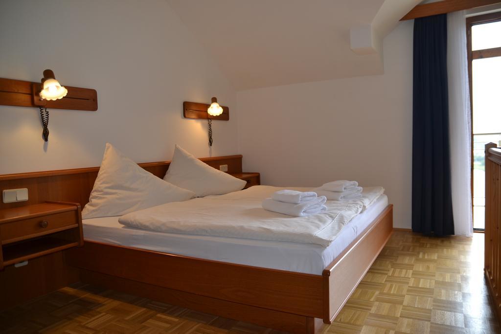 Panoramablickhotel - Lakeview Apartments アンネンハイム エクステリア 写真